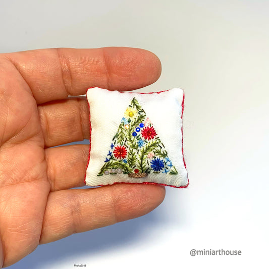 Miniature Cushions – Miniarthouse