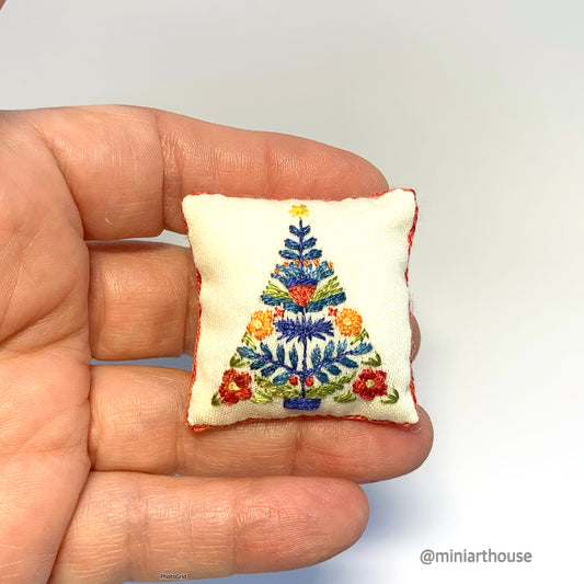 1:12 scale miniature cushion Christmas tree